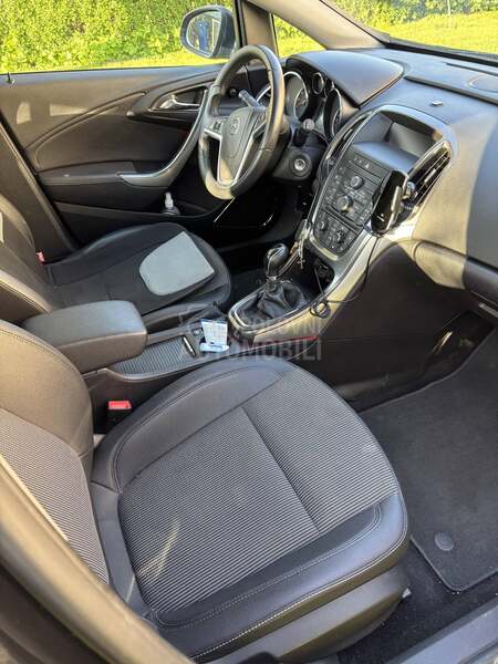 Opel Astra J 1.6