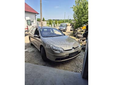 Citroen C5 2004. god. -  kompletan auto u delovima