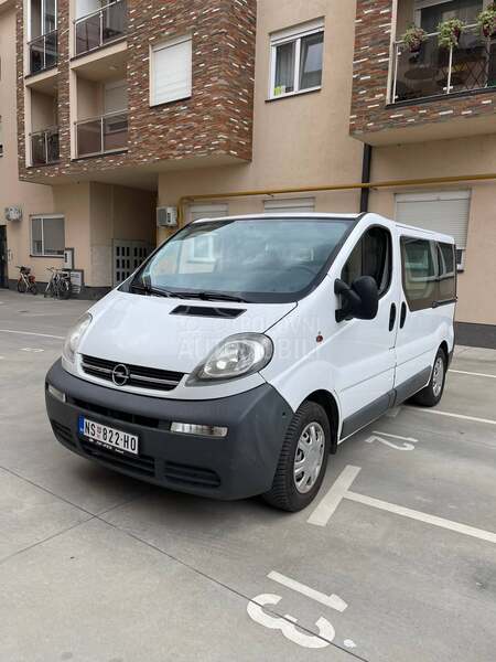 Opel Vivaro 