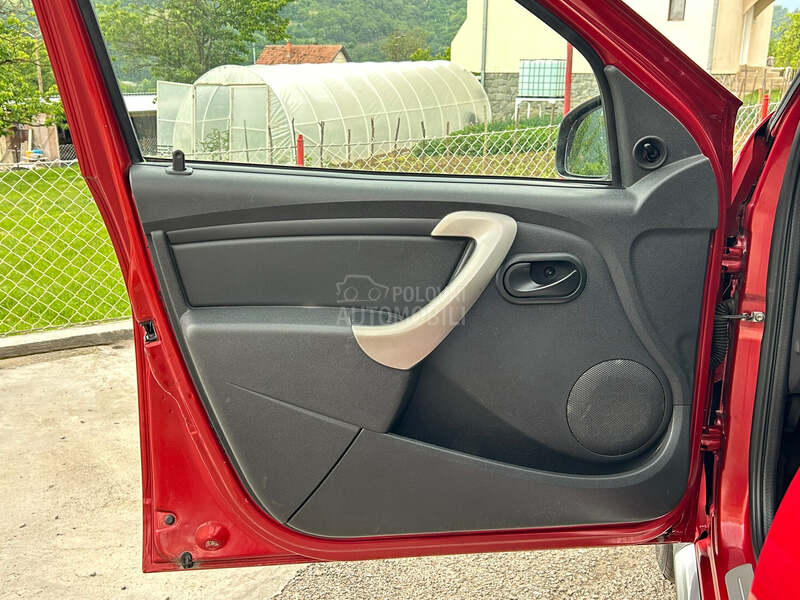 Dacia Stepway 1.6 VRH STANJE
