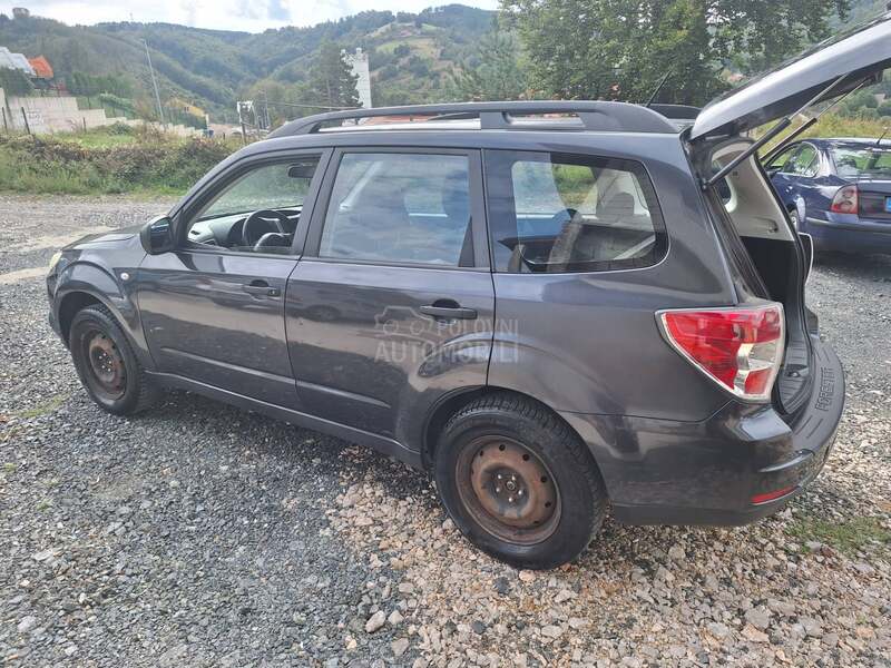 Subaru Forester 2.0