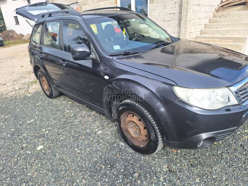 Subaru Forester 2.0