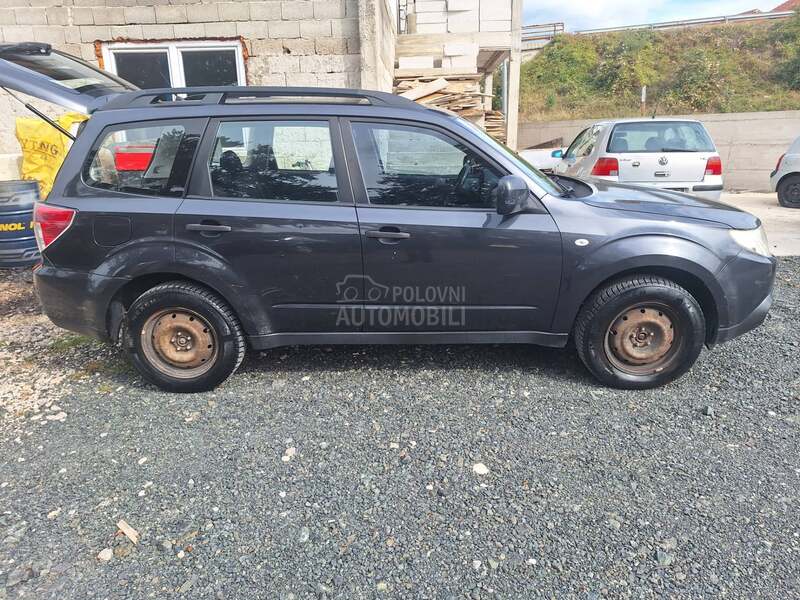 Subaru Forester 2.0