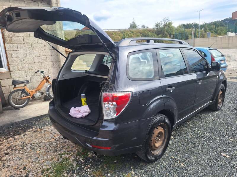 Subaru Forester 2.0
