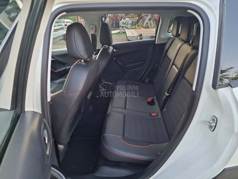 Peugeot 2008 GT LINE