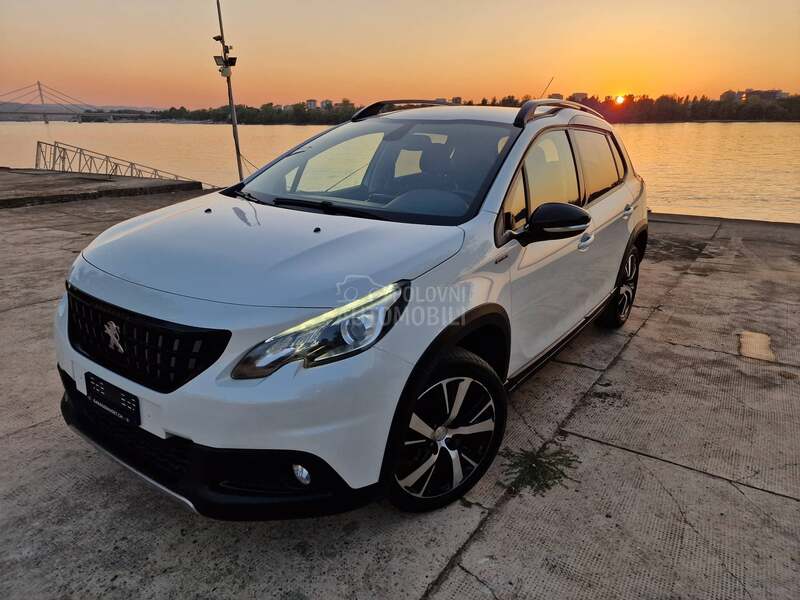 Peugeot 2008 Pure Tech GT LINE