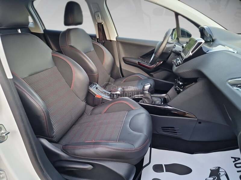 Peugeot 2008 GT LINE