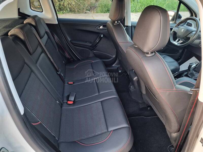 Peugeot 2008 Pure Tech GT LINE