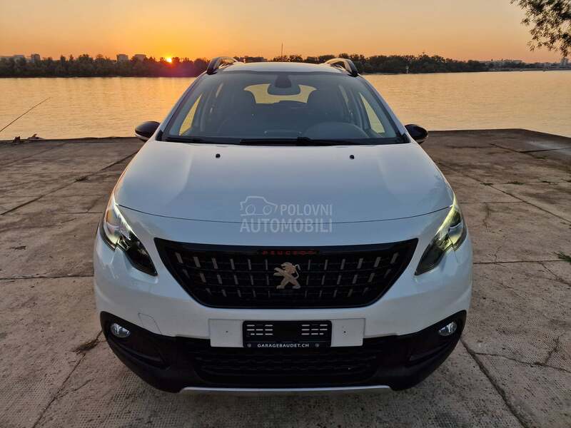 Peugeot 2008 Pure Tech GT LINE