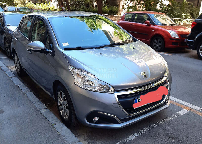 Peugeot 208 