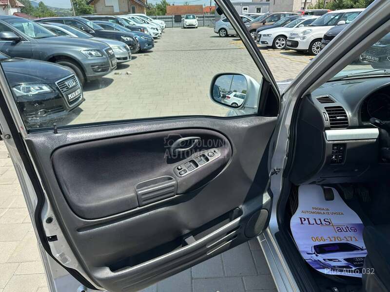 Suzuki Grand Vitara N O V A