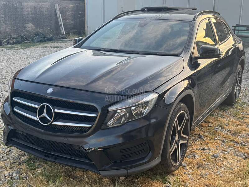 AMG enterijer
