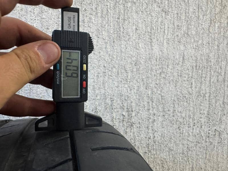 Continental 245/45 R18 Letnja