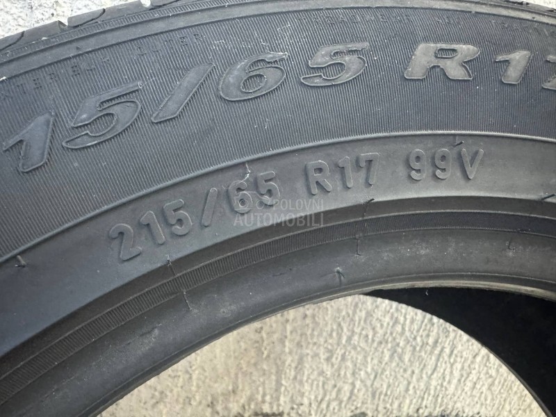Pirelli 215/65 R17 Letnja