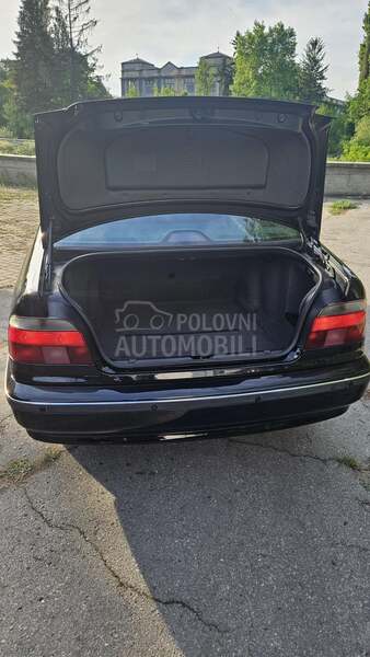 BMW 525 e 39