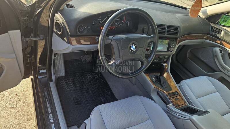 BMW 525 e 39