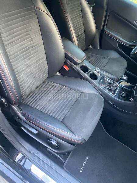 Mercedes Benz A 180 AMG Line