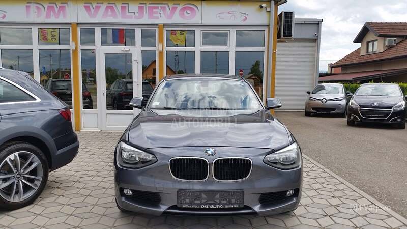 BMW 118 2.0 IZUZZETNO STANJE