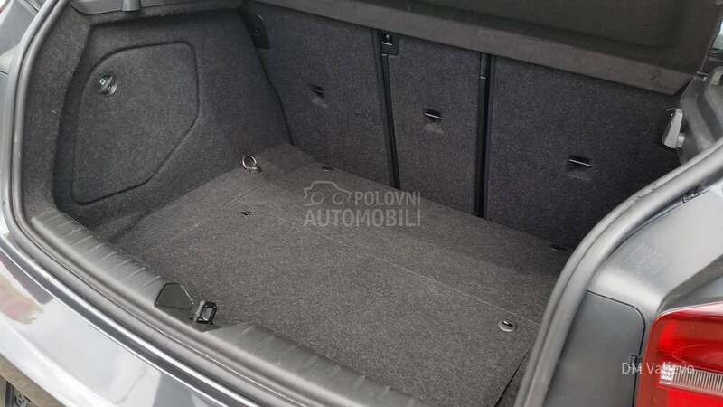 BMW 118 2.0 IZUZZETNO STANJE