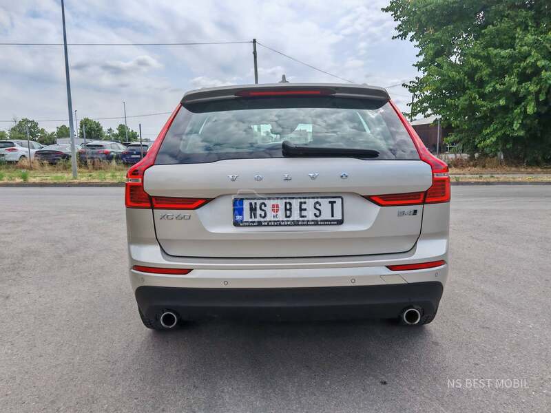 Volvo XC60 2.0d/Momentum/4x4
