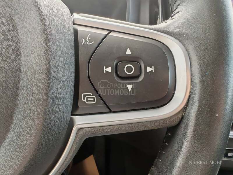 Volvo XC60 2.0d/Momentum/4x4