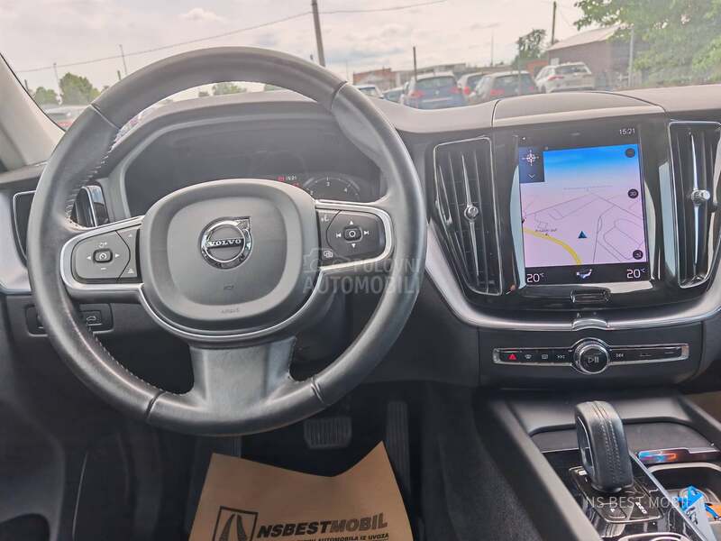 Volvo XC60 2.0d/Momentum/4x4