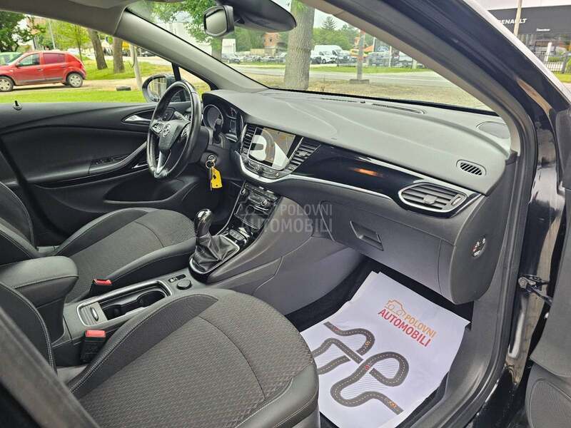 Opel Astra K CNG N.A.V.I