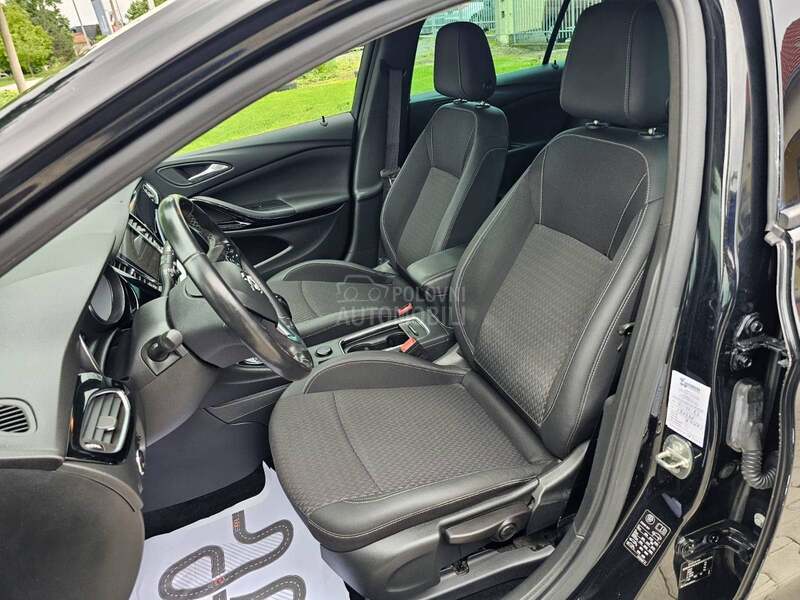 Opel Astra K CNG N.A.V.I