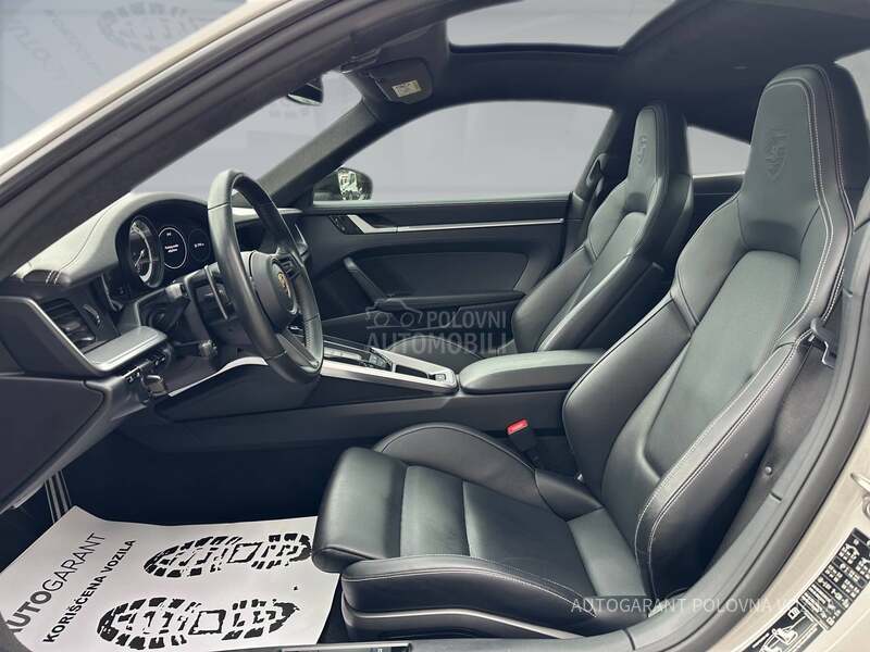 Porsche 911 Carrera 4S