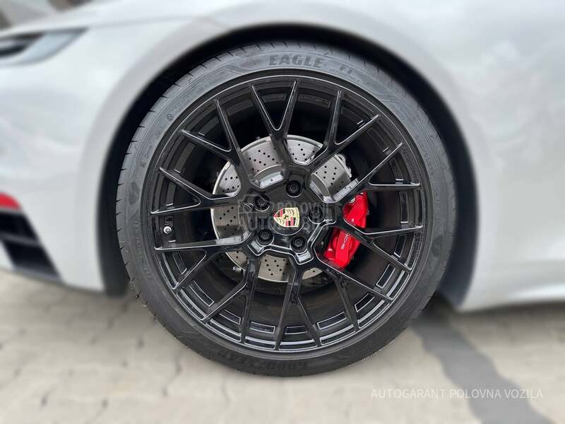 Porsche 911 Carrera 4S