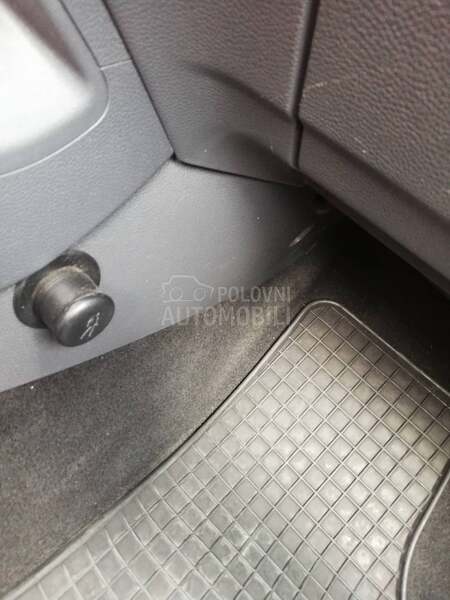 Volkswagen Golf 5 6 BRZ INA UNITED