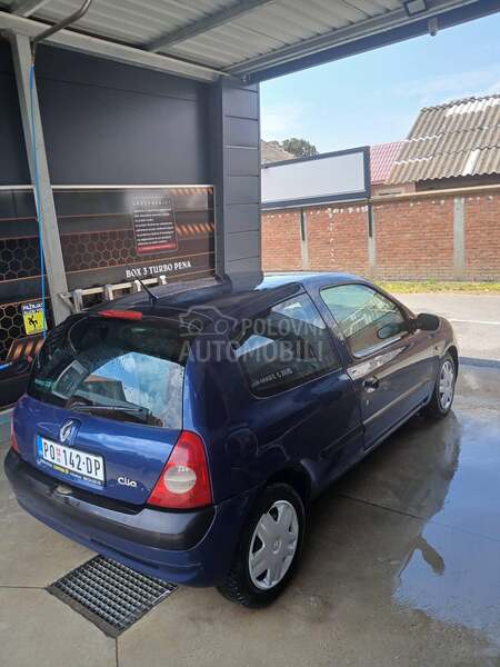 Renault Clio 