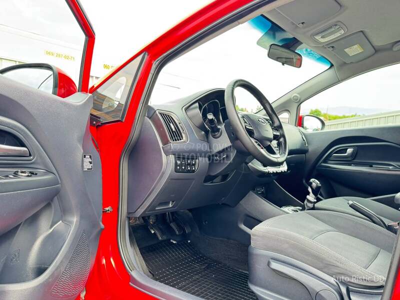 Kia Rio DYNAMIC L E D  T0P