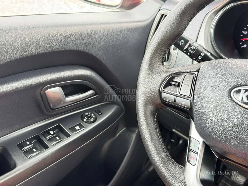 Kia Rio DYNAMIC L E D  T0P