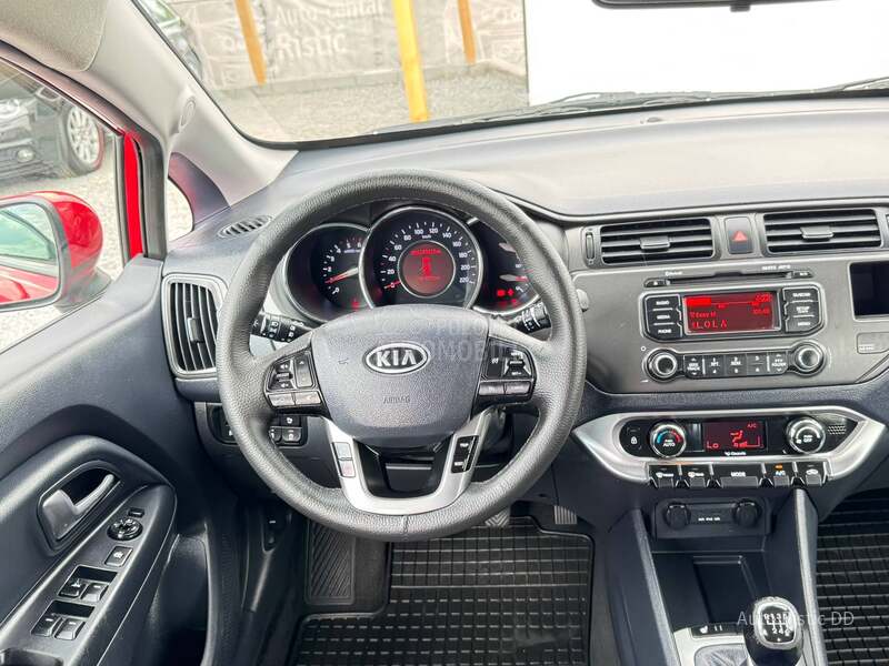 Kia Rio DYNAMIC L E D  T0P