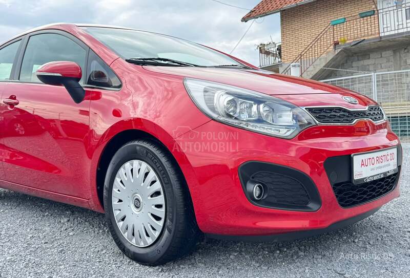 Kia Rio DYNAMIC L E D  T0P
