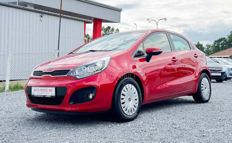 Kia Rio DYNAMIC L E D  T0P