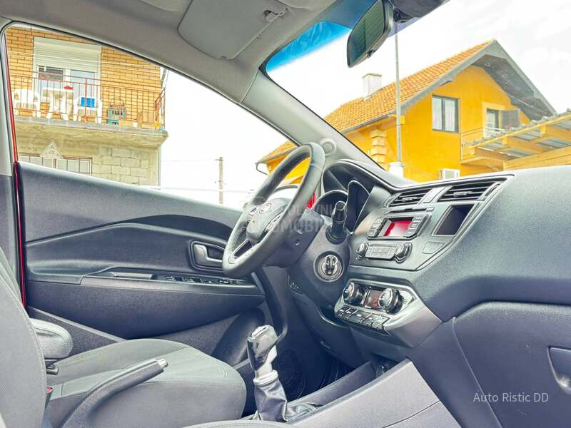 Kia Rio DYNAMIC L E D  T0P