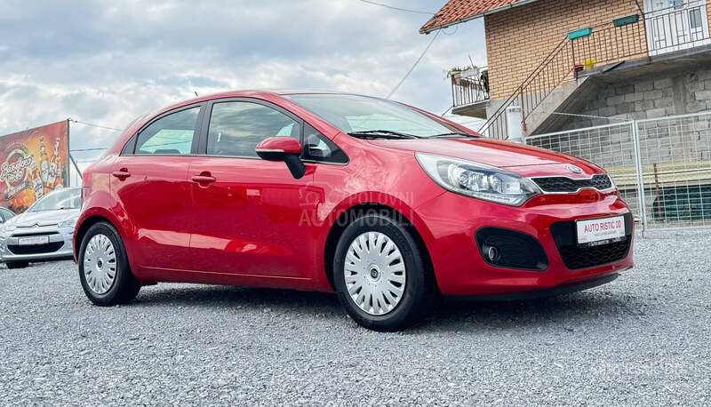 Kia Rio DYNAMIC L E D  T0P