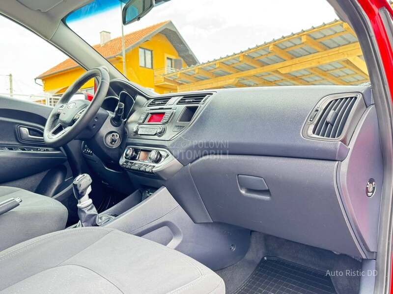 Kia Rio DYNAMIC L E D  T0P