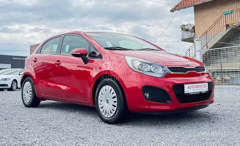 Kia Rio DYNAMIC L E D  T0P