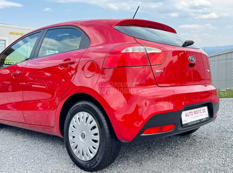 Kia Rio DYNAMIC L E D  T0P