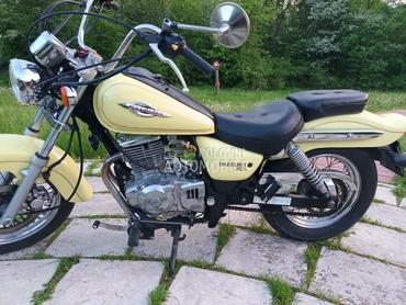 Suzuki Marauder 250