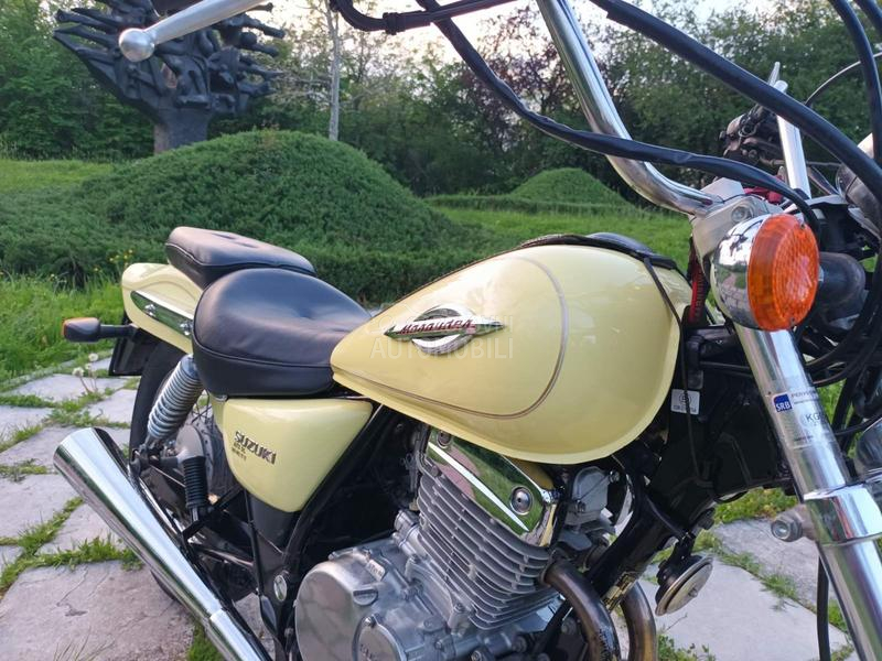 Suzuki Marauder 250