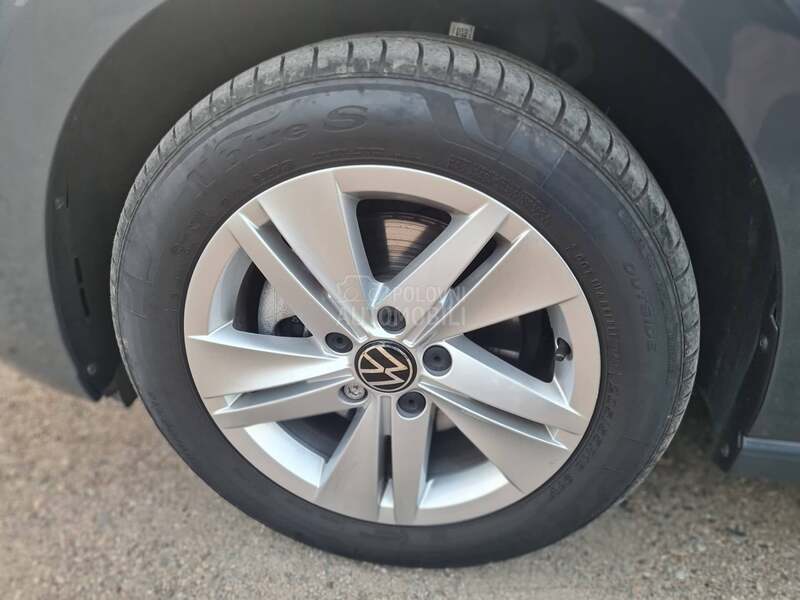 Volkswagen Golf 8 DSG E-TSI LIFE