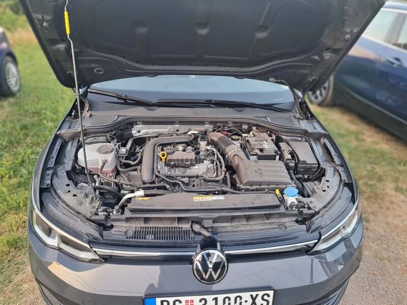 Volkswagen Golf 8 DSG E-TSI LIFE
