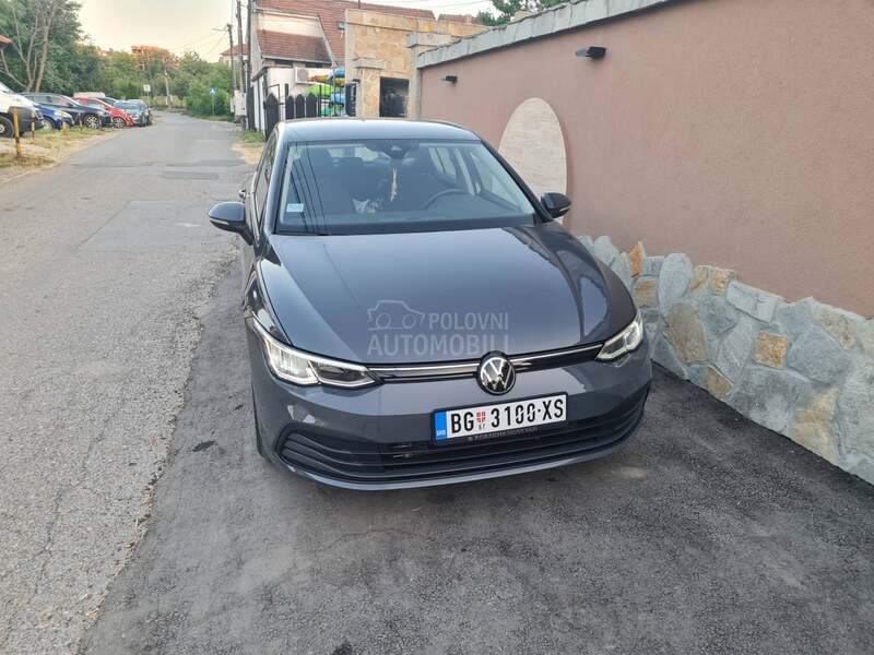 Volkswagen Golf 8 DSG E-TSI LIFE