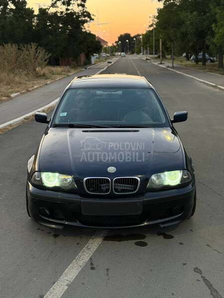 BMW 320 
