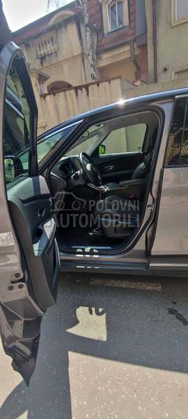 Renault Scenic IV