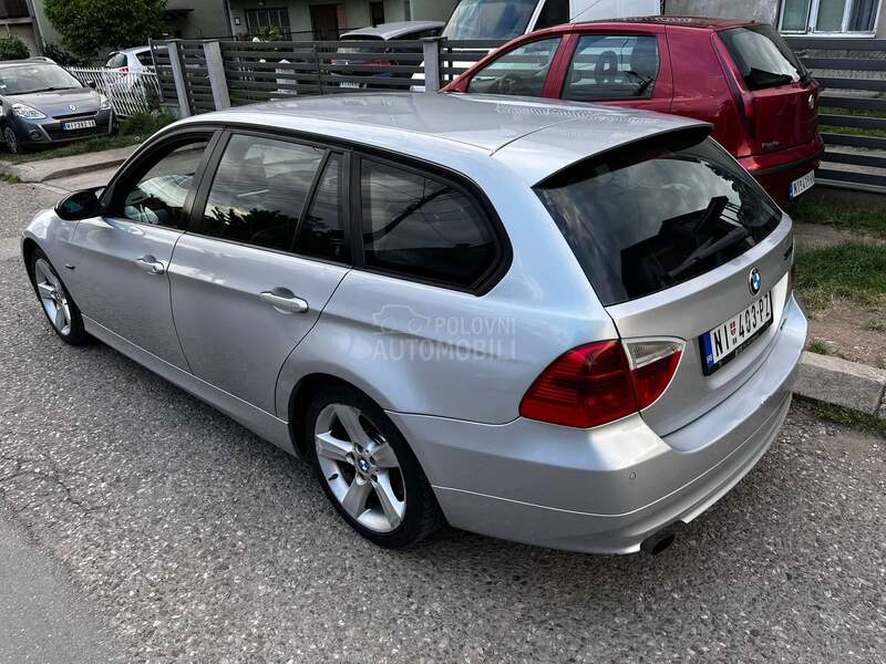 BMW 320 